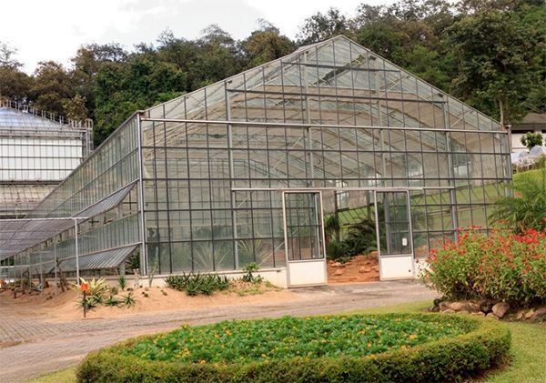 山東玻璃溫室廠家
